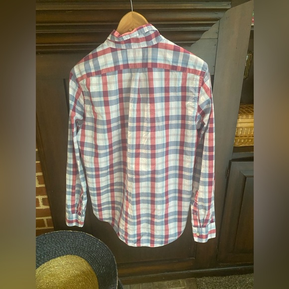 Vineyard Vines slim fit Tucker shirt size Medium - Picture 4 of 4